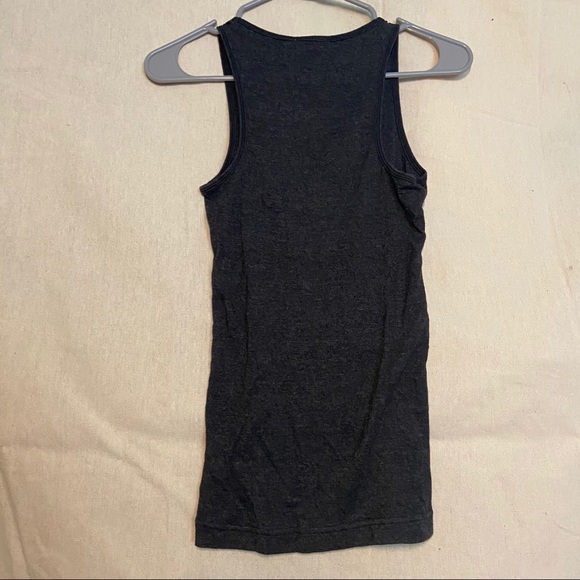 Basic Tank Top - Picture 5 of 5